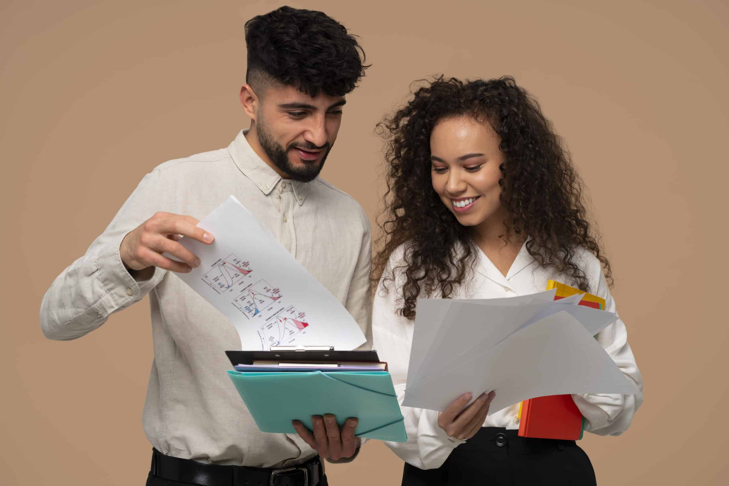 medium-shot-people-with-paperwork